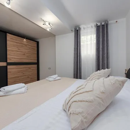 Mery House 자다르